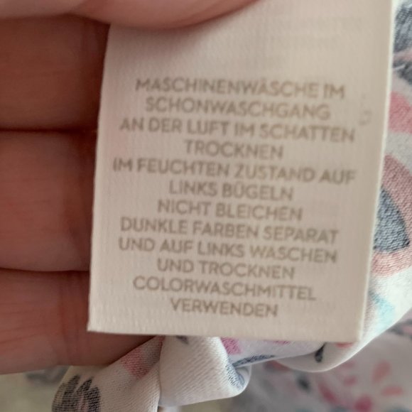 🎉❤️HP❤️🎉  BODEN Tessa Midi Dress, White Carnival Floral, Size 4P - Picture 11 of 11